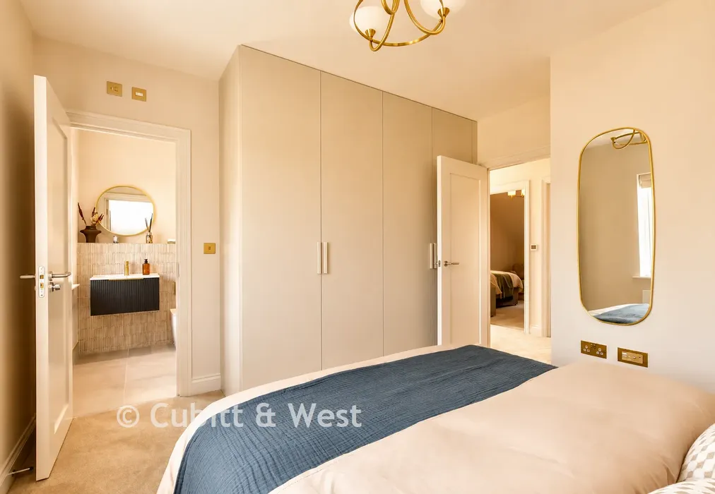 Bedroom 1 - Ocean Villas, Sea Road, Rustington, West Sussex - Wards of Kent