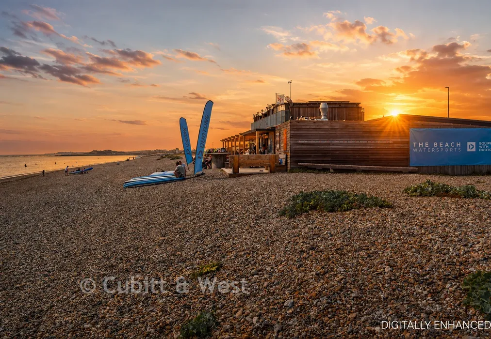 Rustington Beach - Ocean Villas, Sea Road, Rustington, West Sussex - Wards of Kent