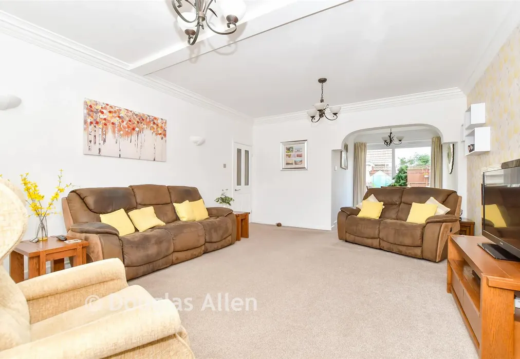 Lounge - Oakhurst Drive, Wickford, Essex - Wards of Kent