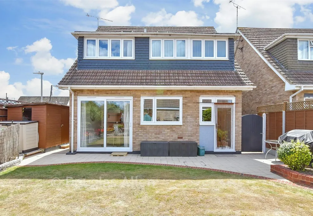 Rear Elevation - Oakhurst Drive, Wickford, Essex - Wards of Kent