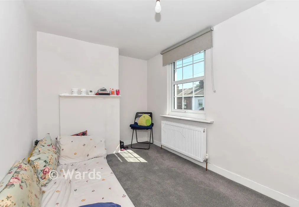 Bedroom 1 - Priory Street, Tonbridge, Kent - Wards of Kent