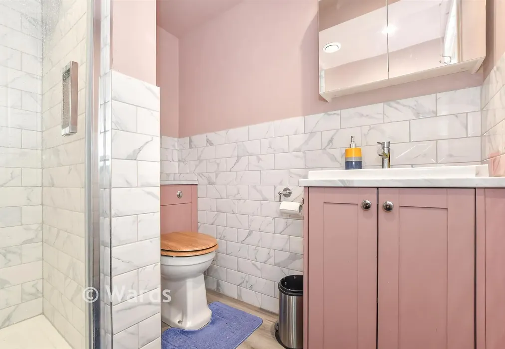 Shower Room - Priory Street, Tonbridge, Kent - Wards of Kent