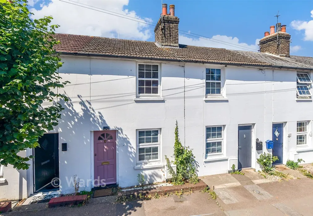 External (Brochure) : - Priory Street, Tonbridge, Kent - Wards of Kent