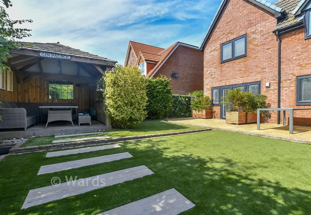Rear Garden - Crispin Close, New Romney, Kent - Wards of Kent