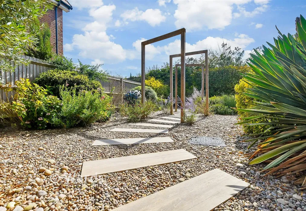 Rear Garden - Crispin Close, New Romney, Kent - Wards of Kent