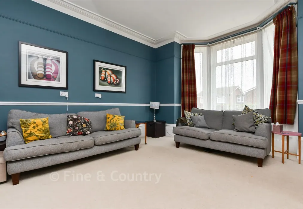 Lounge - St. Richard's Road, Deal, Kent - Wards of Kent