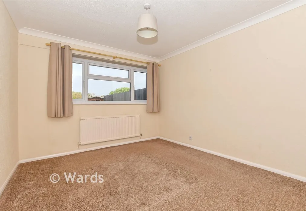 Bedroom 1 - Adie Road, Greatstone, Kent - Wards of Kent