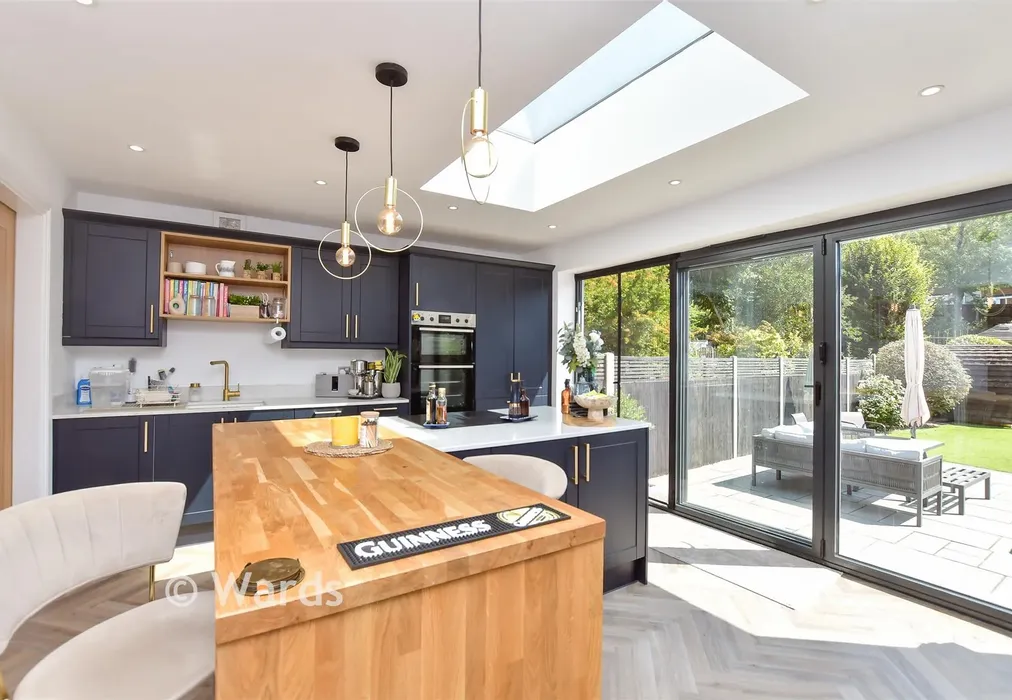 Kitchen/     Breakfast Area - Princes Avenue, Chatham, Kent - Wards of Kent