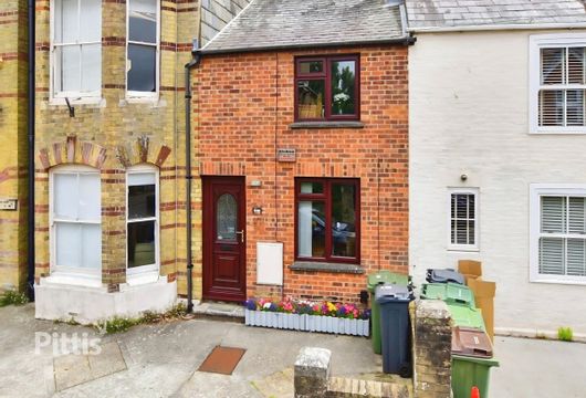 Castle Road Newport PO30 - Wards of Kent