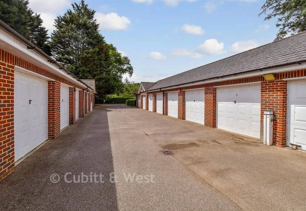 Garage - Ford Road, Tortington, Arundel, West Sussex - Wards of Kent