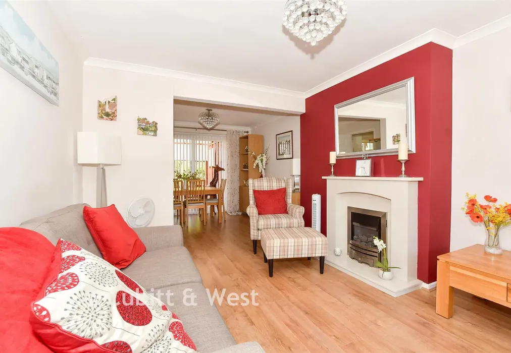 Lounge - Covert Close, Crawley, West Sussex - Wards of Kent