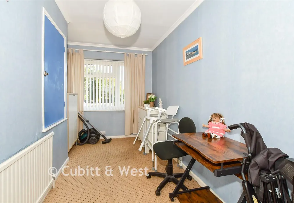 Bedroom 3 - Covert Close, Crawley, West Sussex - Wards of Kent