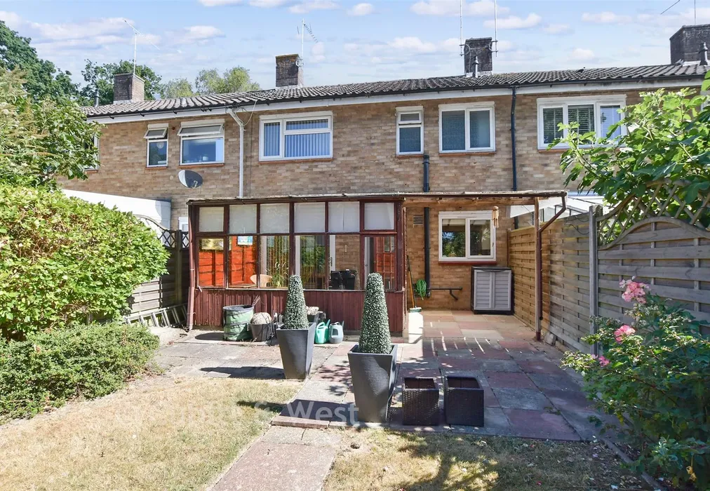 Rear Elevation - Covert Close, Crawley, West Sussex - Wards of Kent
