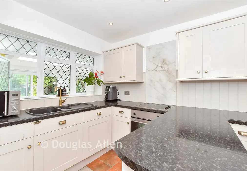 Kitchen - Coleridge Road, Romford, Essex - Wards of Kent