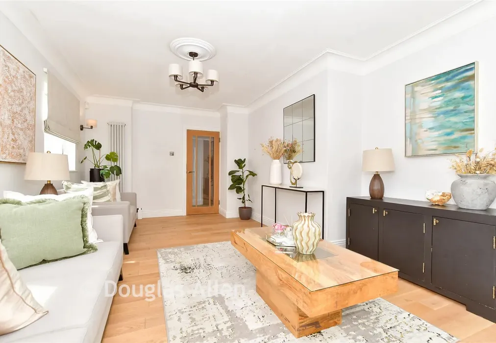 Lounge - Coleridge Road, Romford, Essex - Wards of Kent
