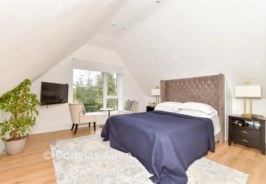 Bedroom 1 - Coleridge Road, Romford, Essex - Wards of Kent