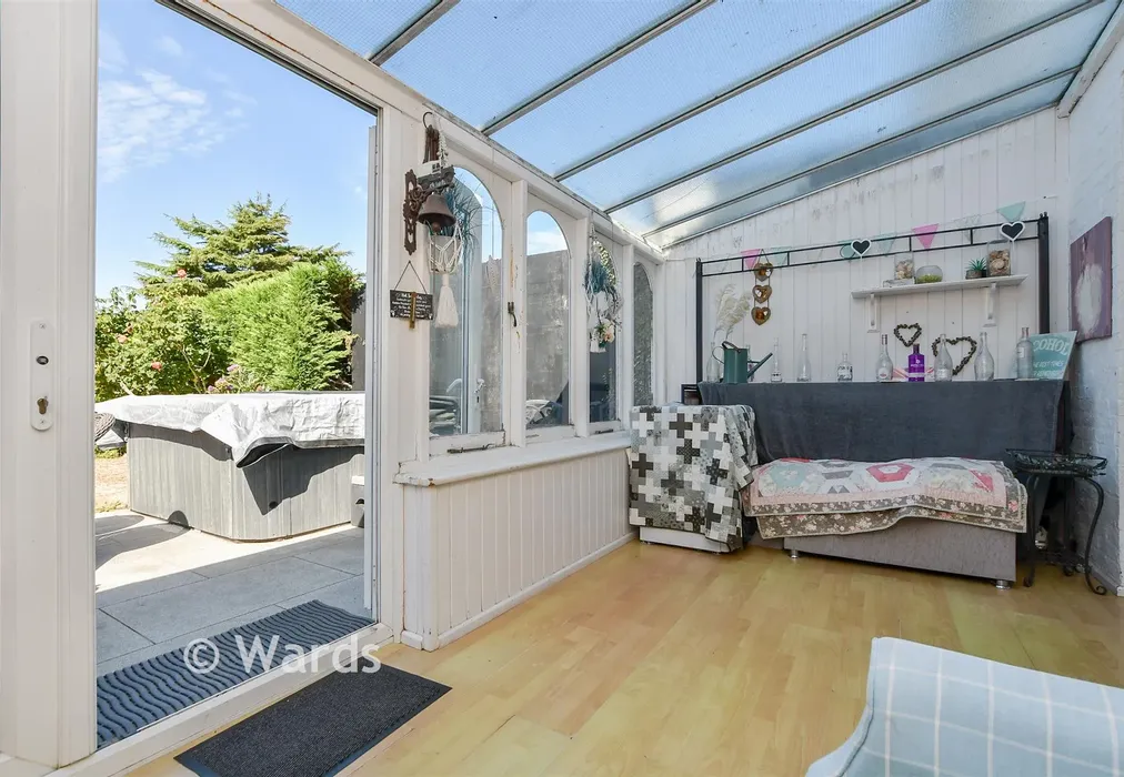 Conservatory - Grove Gardens, Margate, Kent - Wards of Kent