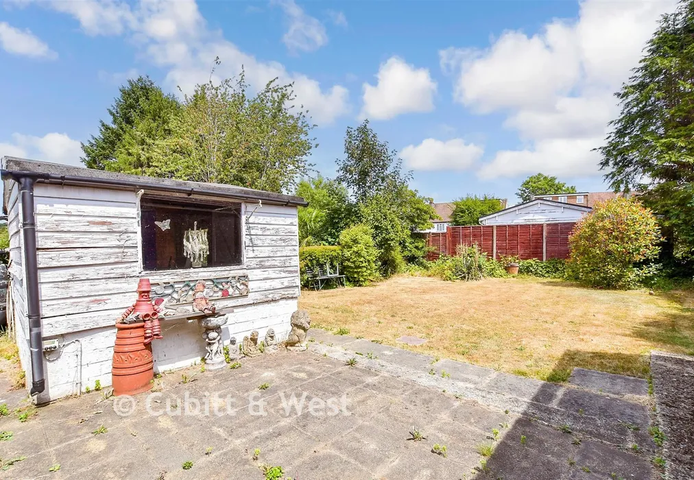 Rear Garden - Crewes Close, Warlingham, Surrey - Wards of Kent