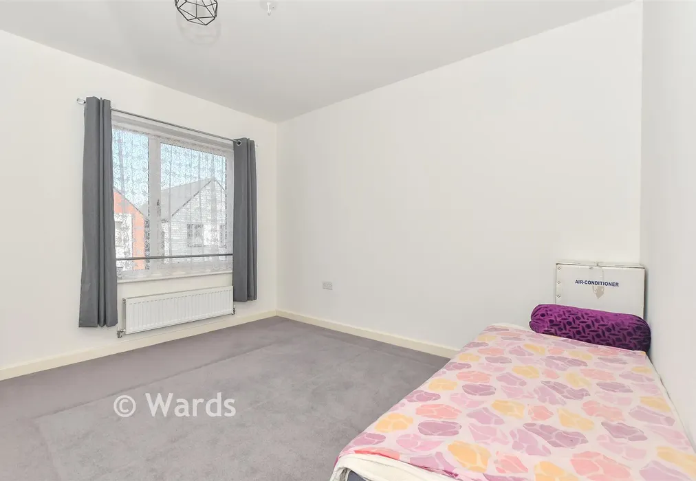 Bedroom 1 - College Row, Ashford, Kent - Wards of Kent