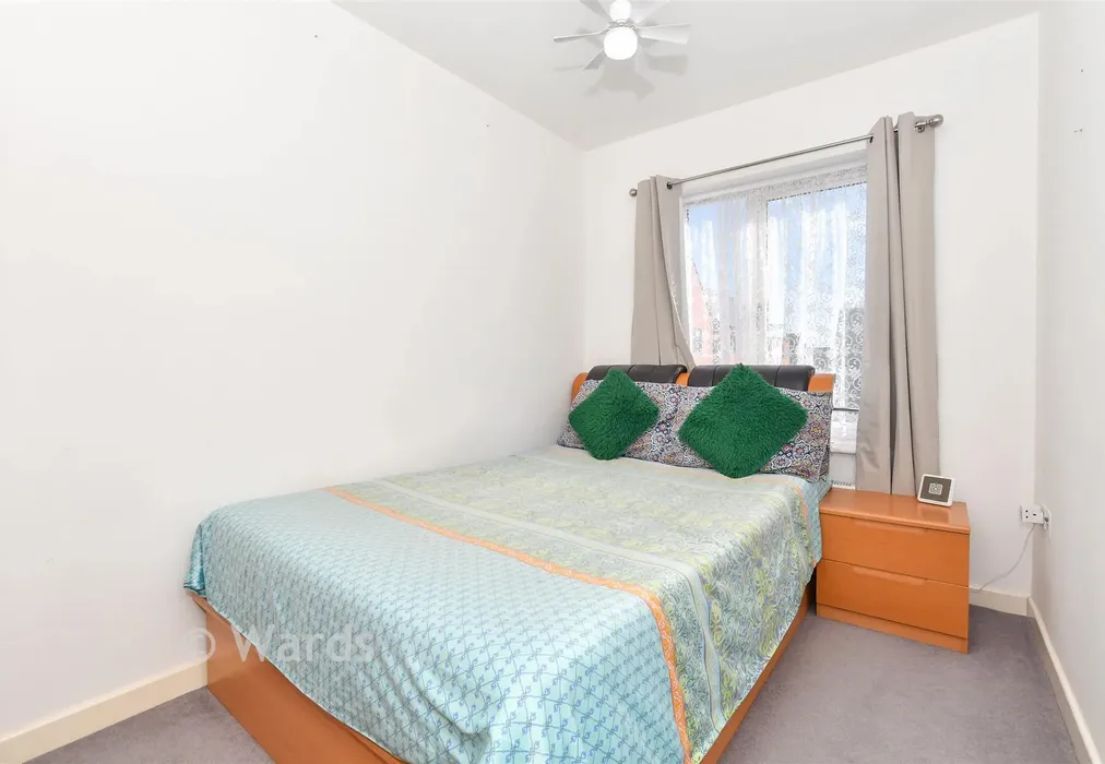 Bedroom 2 - College Row, Ashford, Kent - Wards of Kent