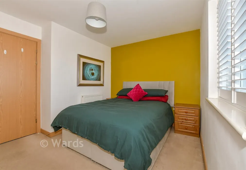 Bedroom 1 - Olympia Way, Whitstable, Kent - Wards of Kent