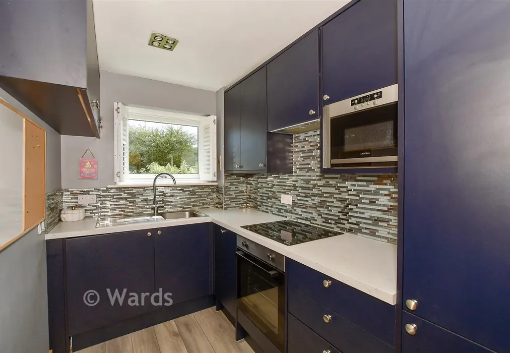 Kitchen - Olympia Way, Whitstable, Kent - Wards of Kent
