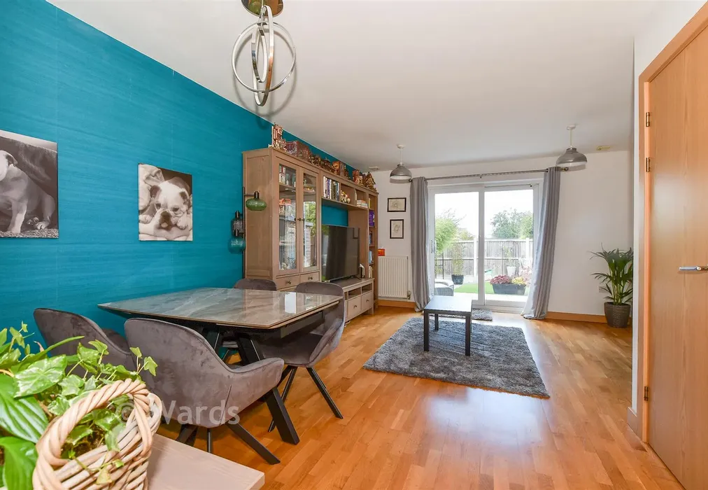 Lounge/Diner - Olympia Way, Whitstable, Kent - Wards of Kent