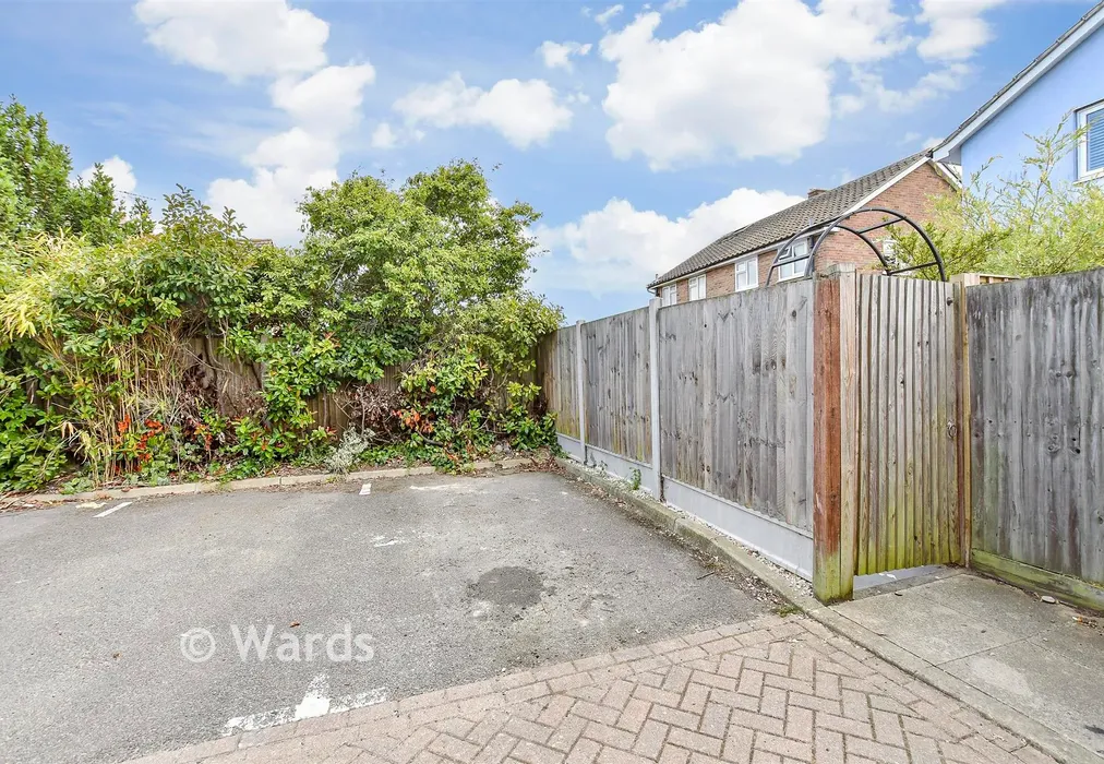 Driveway/Parking - Olympia Way, Whitstable, Kent - Wards of Kent