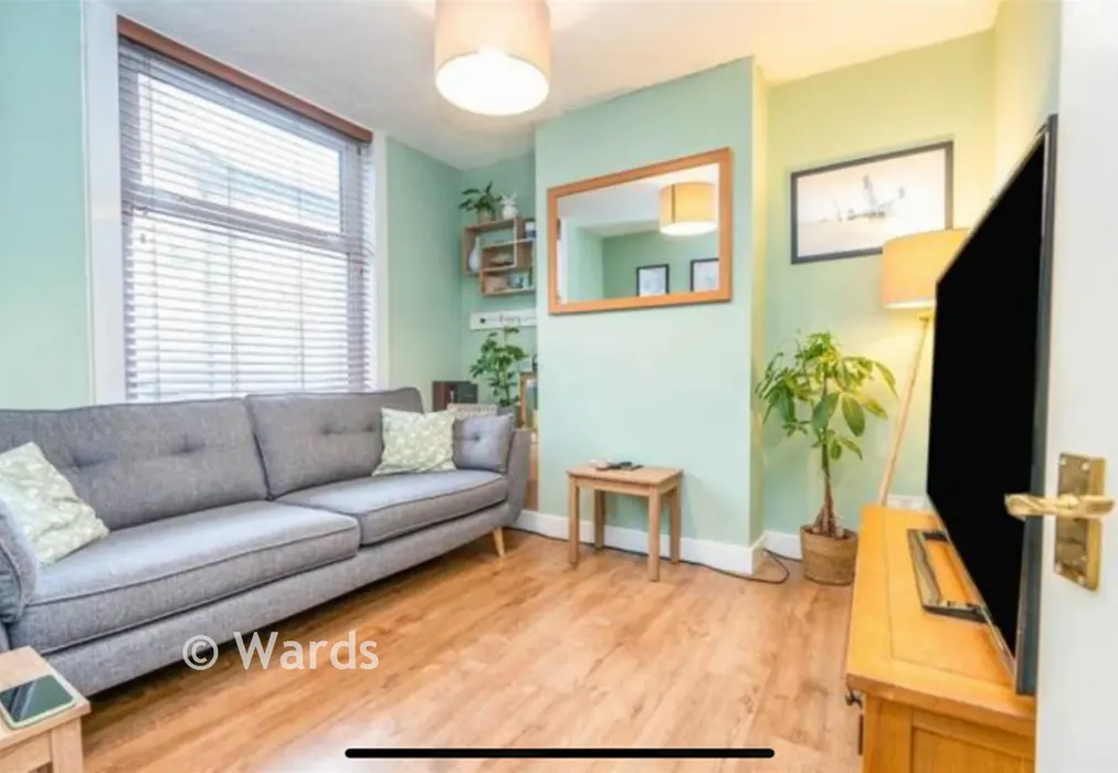 Lounge - Alma Street, Sheerness, Kent - Wards of Kent