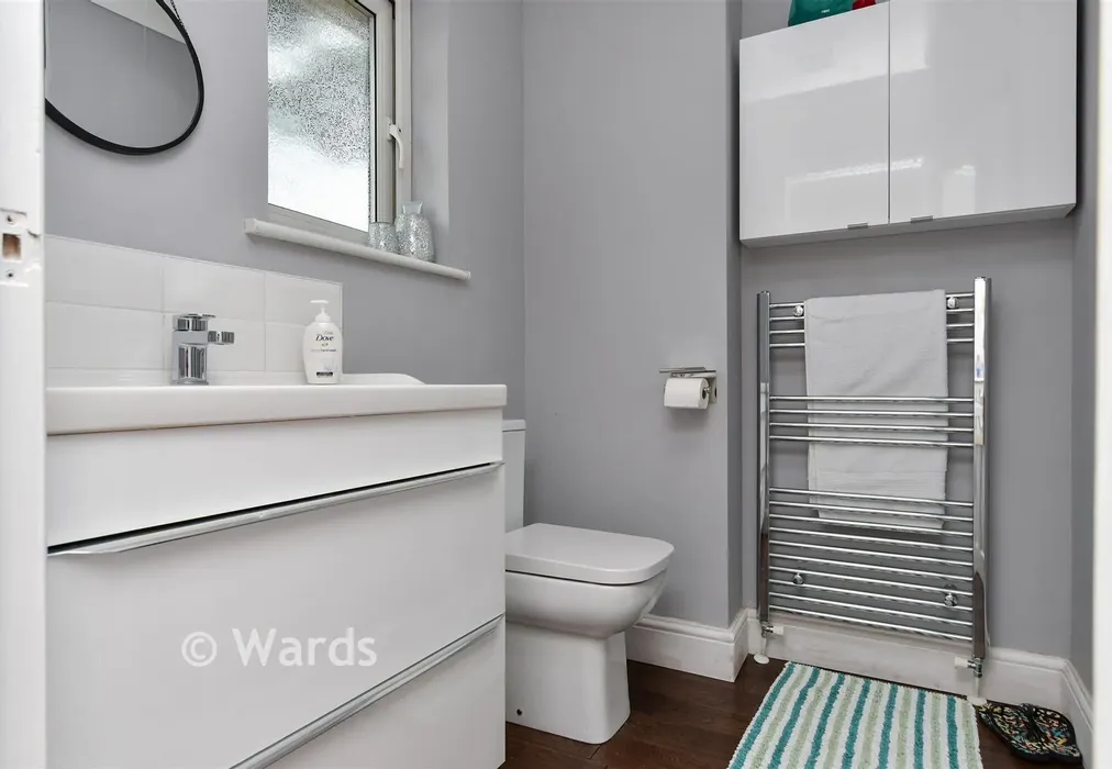En-Suite Shower Room - Southwood Road, Ramsgate, Kent - Wards of Kent