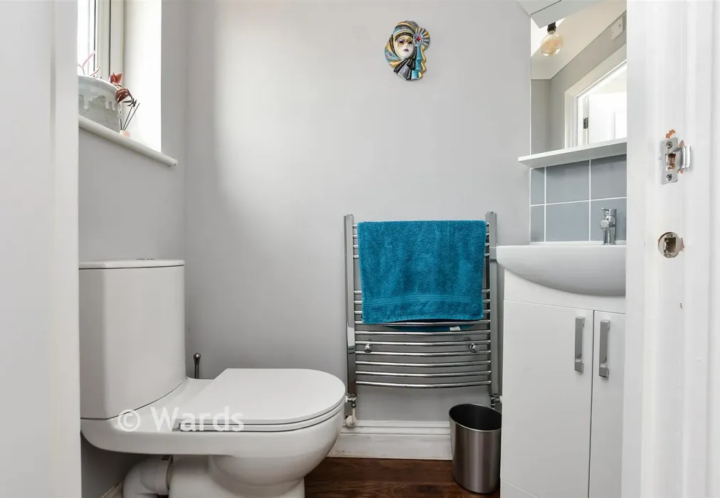 Cloakroom - Southwood Road, Ramsgate, Kent - Wards of Kent