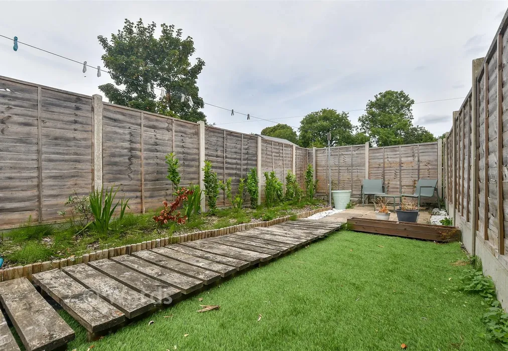 Rear Garden - Dymchurch Road, Hythe, Kent - Wards of Kent