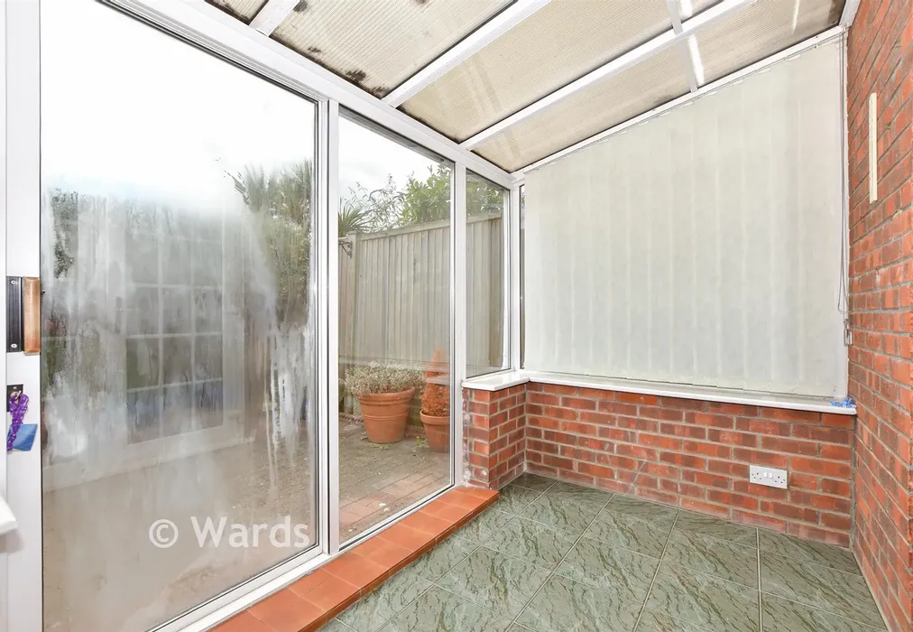 Conservatory - Portland Road, Hythe, Kent - Wards of Kent