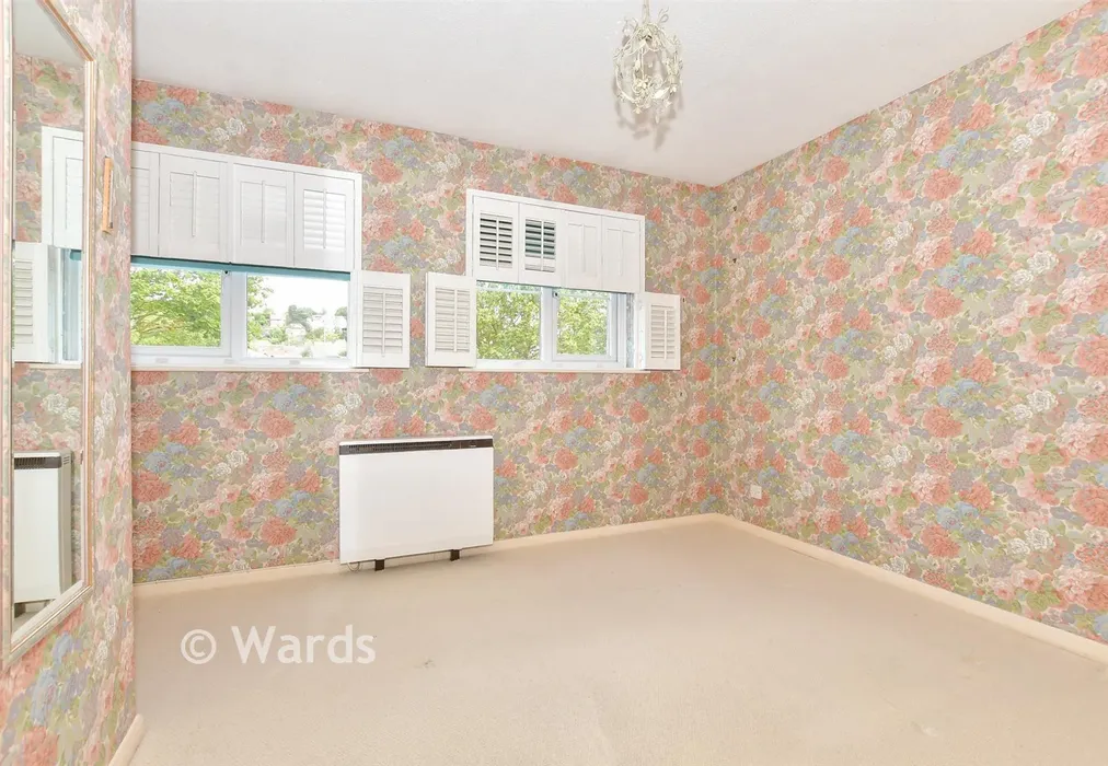 Bedroom - Portland Road, Hythe, Kent - Wards of Kent