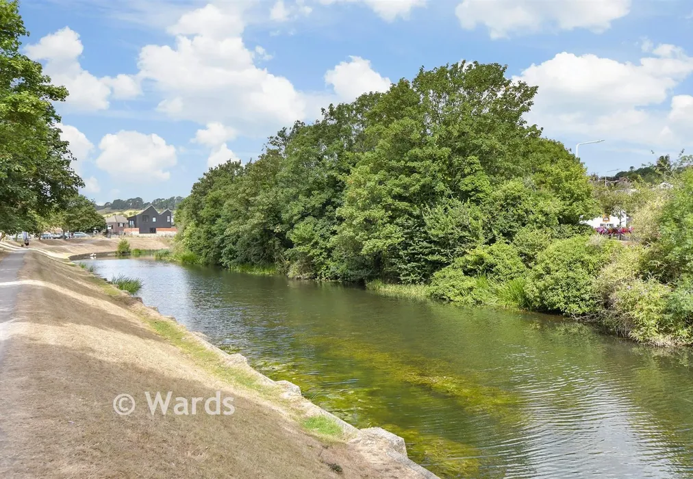 Surrounding Area - Portland Road, Hythe, Kent - Wards of Kent
