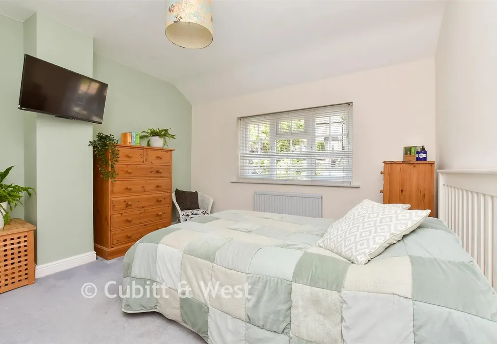 Bedroom 1 - Northwood Avenue, Purley, Surrey - Wards of Kent
