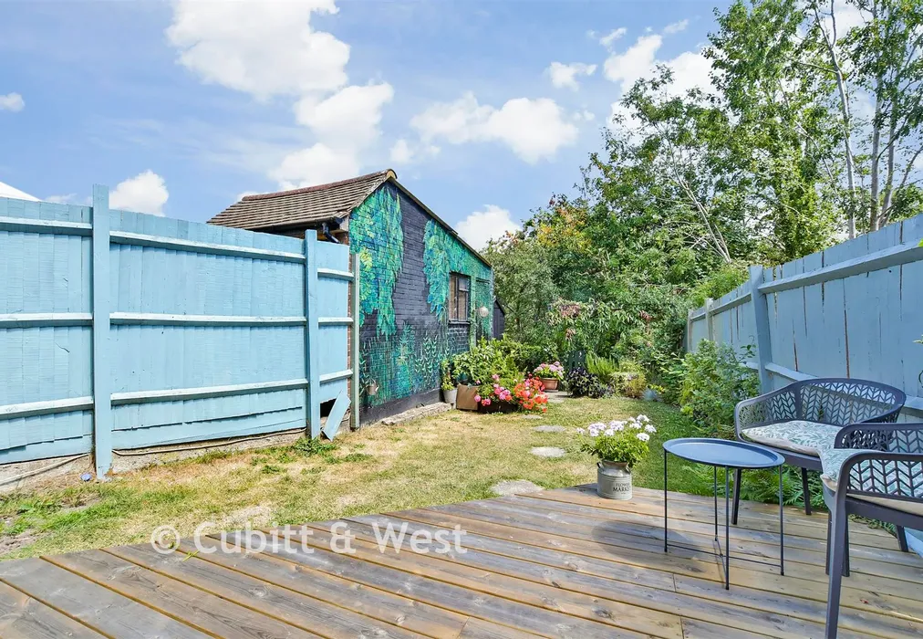 Rear Garden - Northwood Avenue, Purley, Surrey - Wards of Kent