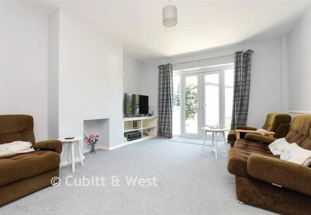 Living Room - Smallmead, Horley, Surrey - Wards of Kent