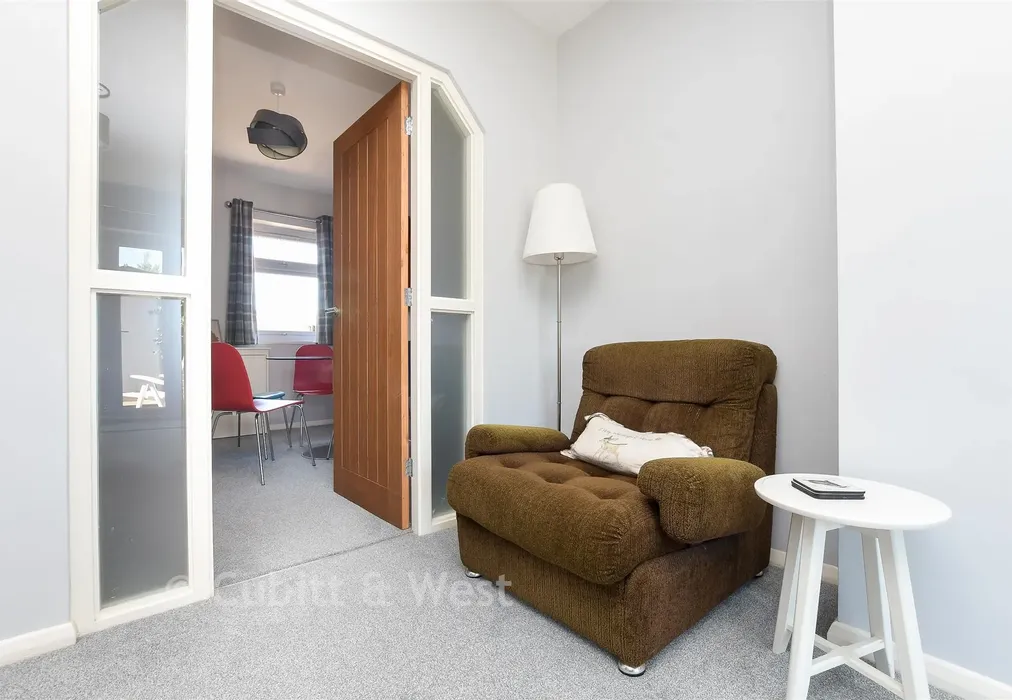 Internal Lifestyle Photograph - Smallmead, Horley, Surrey - Wards of Kent