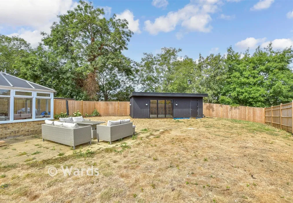 Rear Garden - Woodlea, Leybourne, Kent - Wards of Kent