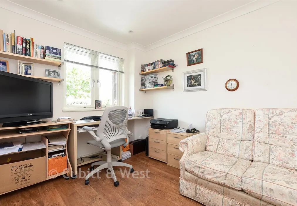 Study - Stonefield Close, Crawley, West Sussex - Wards of Kent