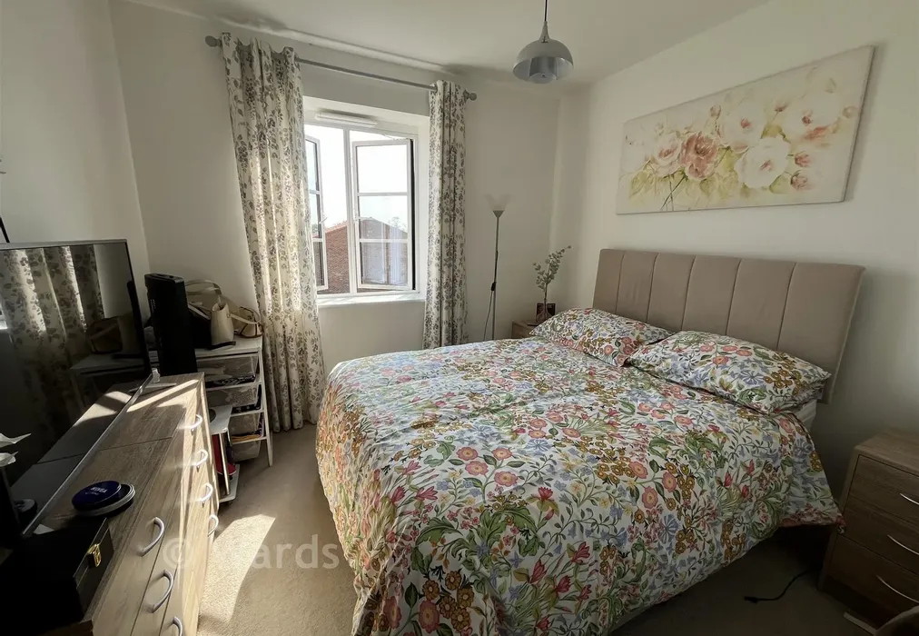 Bedroom - Fairbrass Way, Canterbury, Kent - Wards of Kent