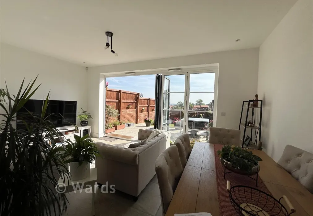 Lounge - Fairbrass Way, Canterbury, Kent - Wards of Kent