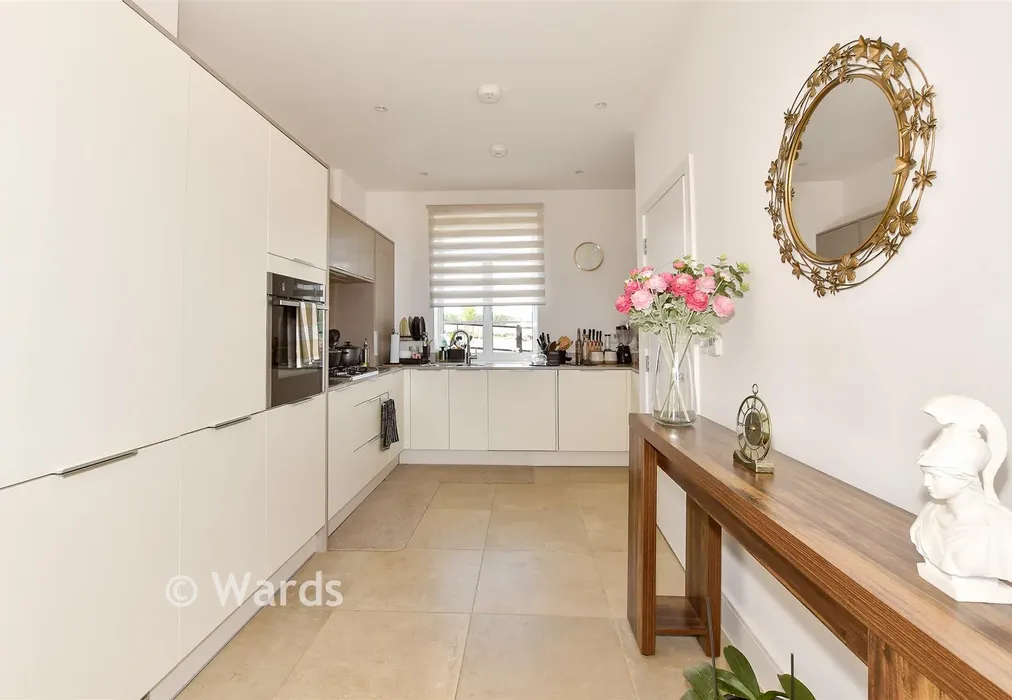 Kitchen/Lounge/ Diner - Fairbrass Way, Canterbury, Kent - Wards of Kent