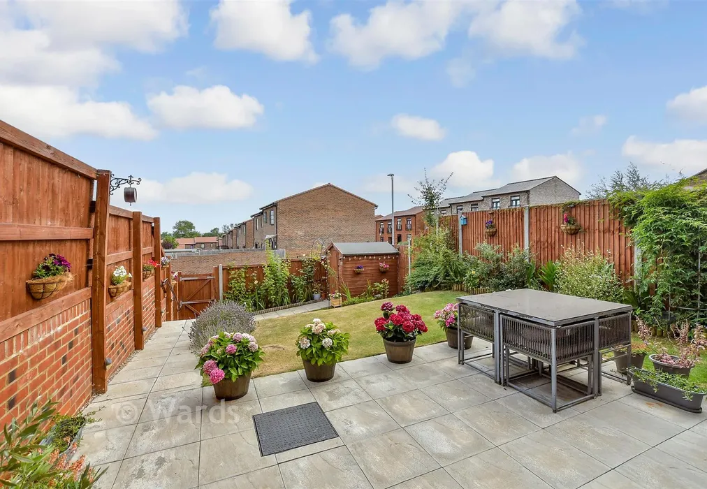 Rear Garden - Fairbrass Way, Canterbury, Kent - Wards of Kent