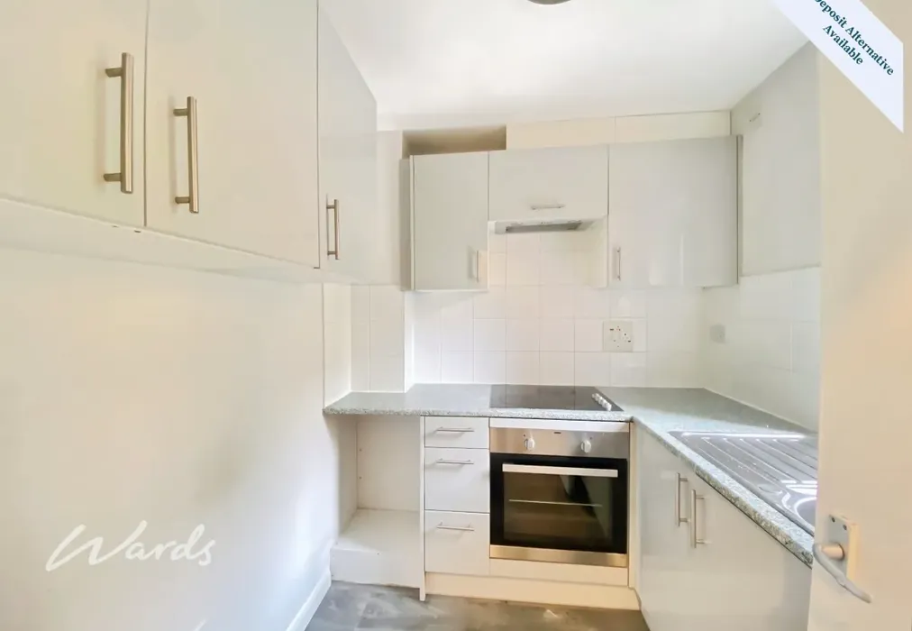 Kitchen - Lesley Place Maidstone ME16 - Wards of Kent