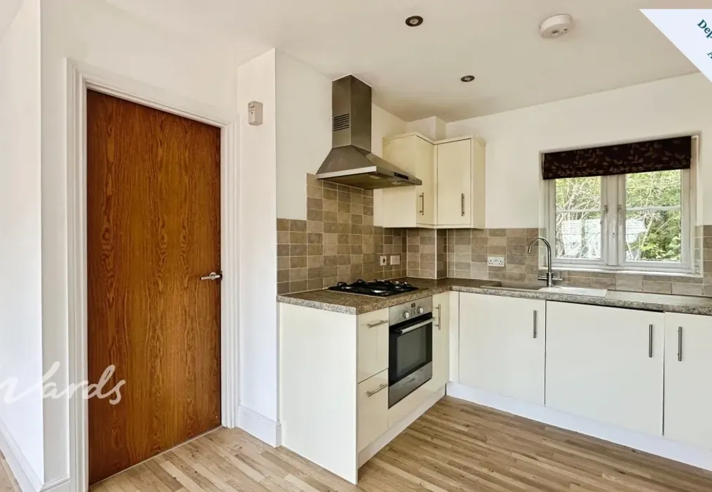 Kitchen - Russet Gardens Maidstone ME17 - Wards of Kent