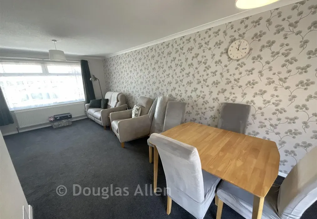 Lounge/Diner - Rectory Park Drive, Basildon, Essex - Wards of Kent
