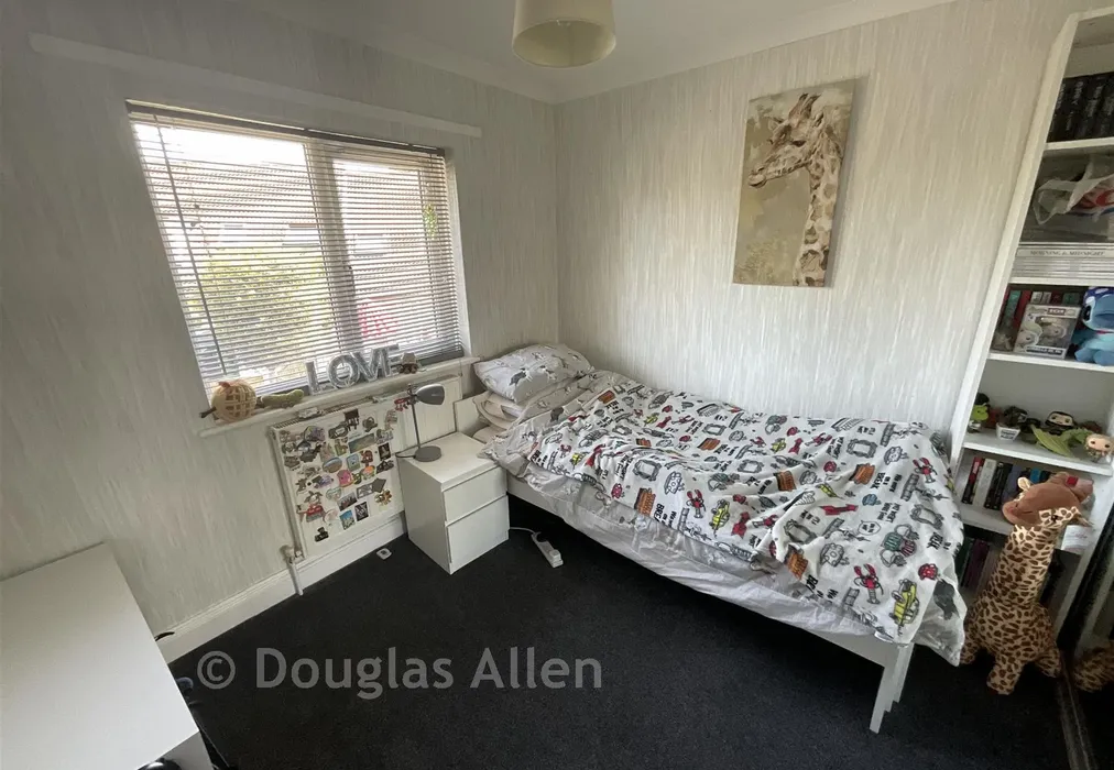Bedroom - Rectory Park Drive, Basildon, Essex - Wards of Kent