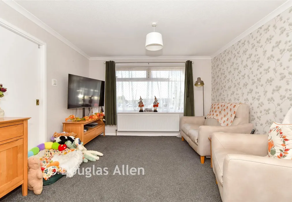 Lounge - Rectory Park Drive, Basildon, Essex - Wards of Kent